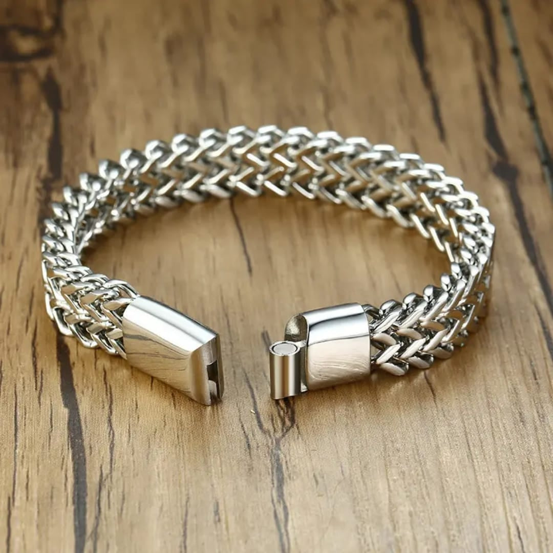 Heavy Cuban Link Men’s Bracelet – Chunky Chain Style (Silver)