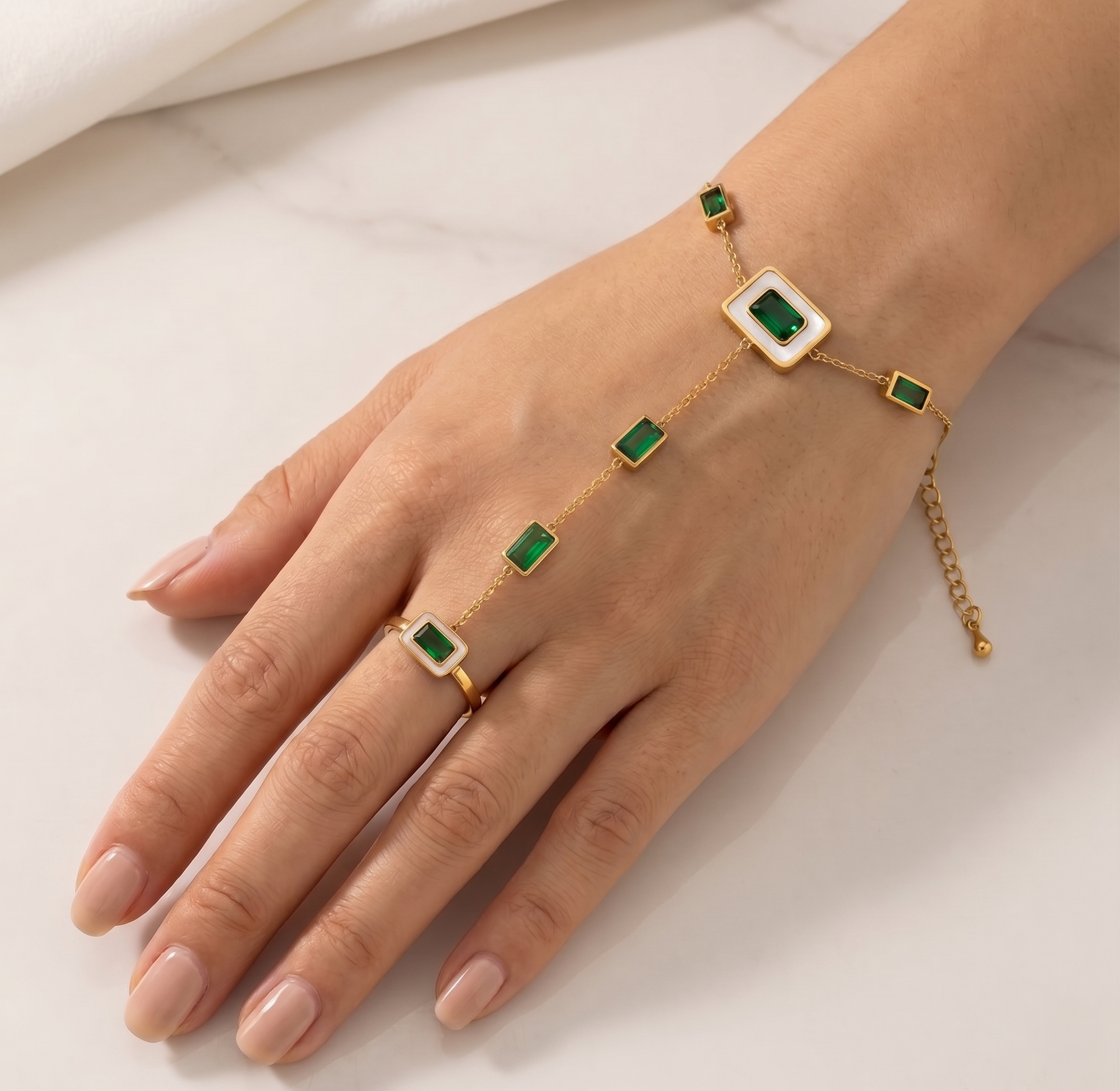 Emerald glow 18k gold plated bracelet with adjustable ring