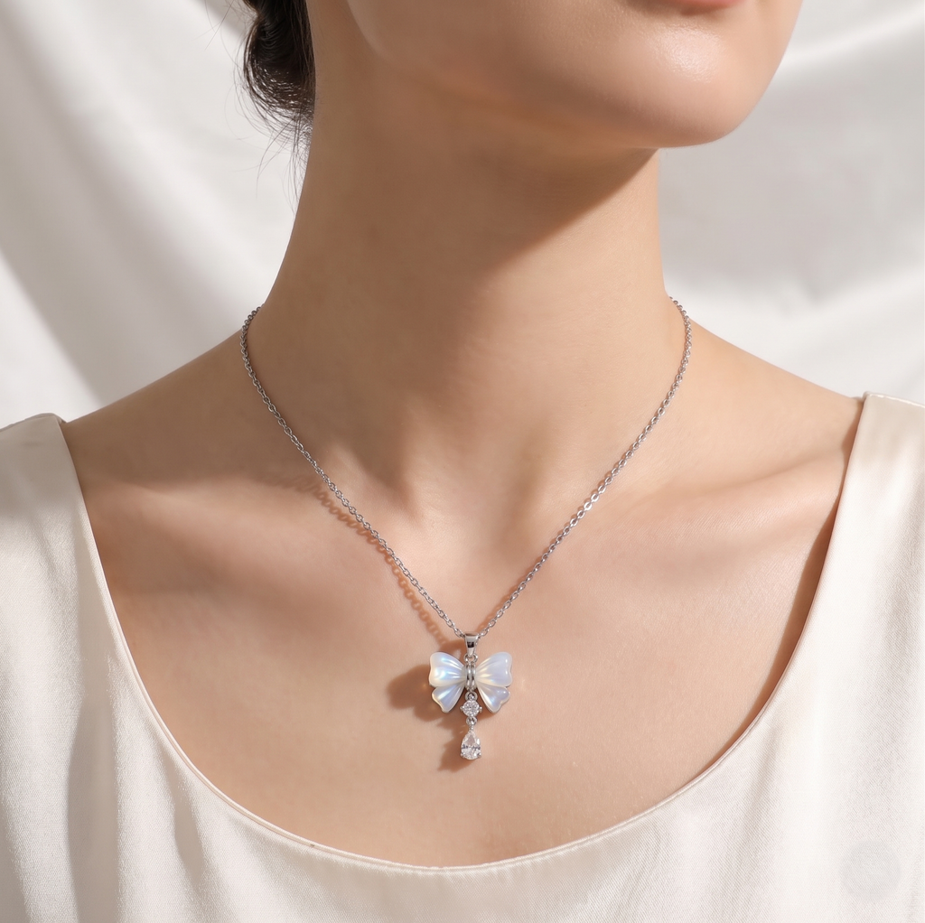 Luna 18k silver plated wing pendant necklace